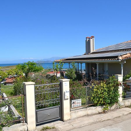 Corinthian Sun - Vacation Home Exteriér fotografie